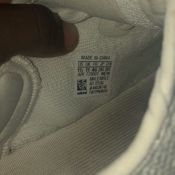 Yeezy Boost 350 “Triple White/ Cream White” - Picture 5 of 5